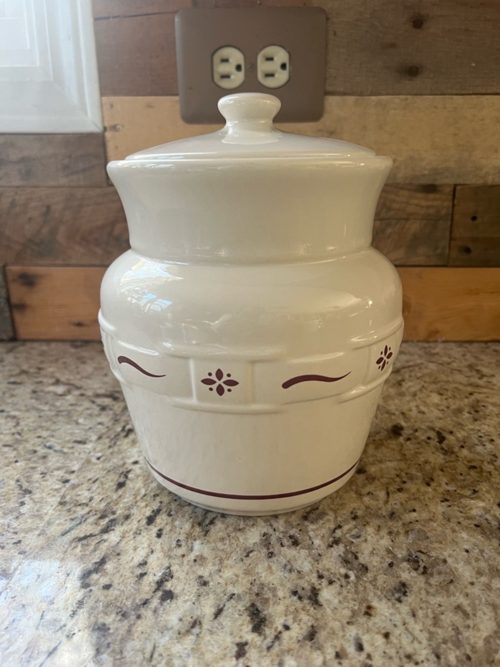 Longaberger Medium Canister in Woven Traditions Red